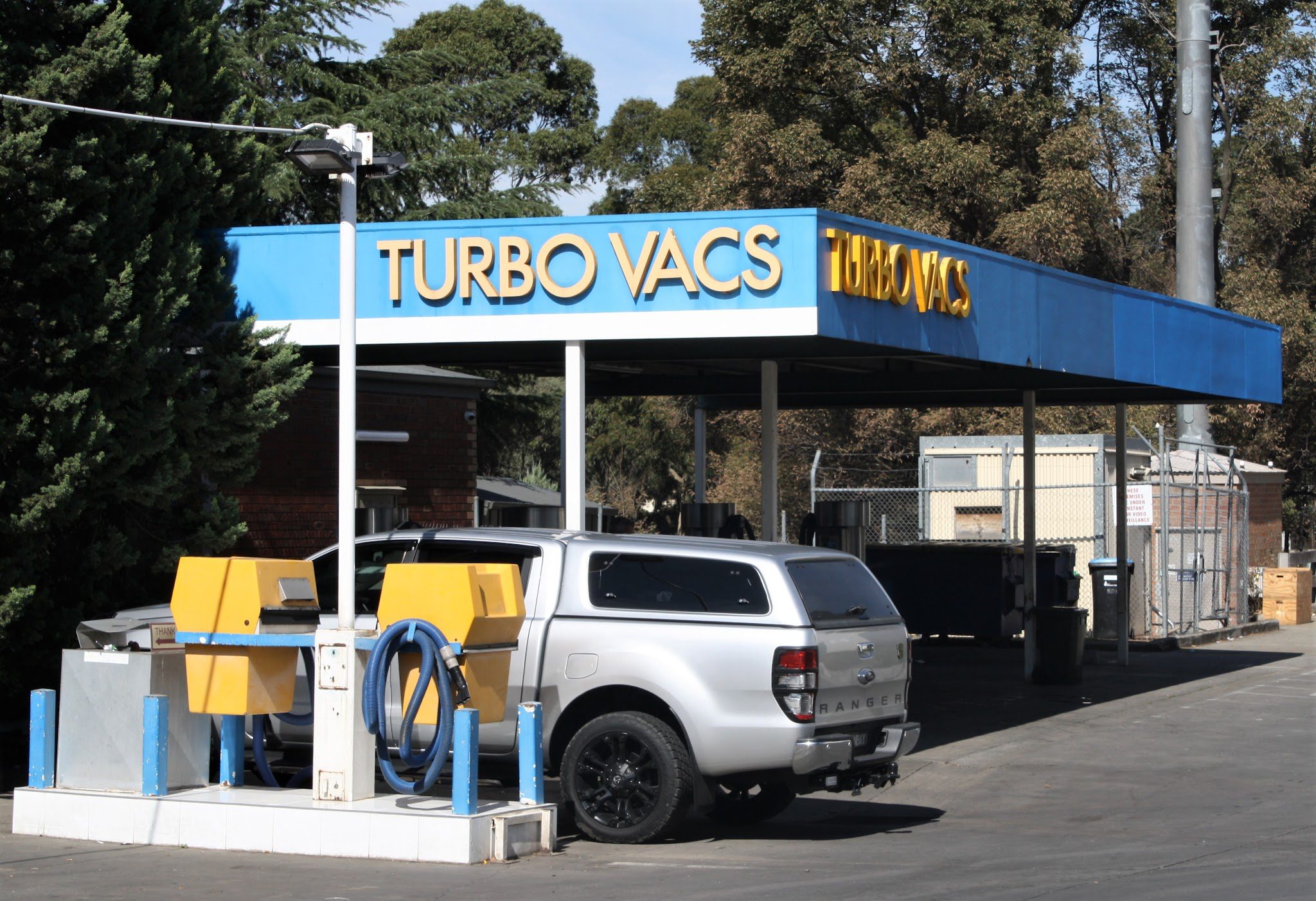 Clean Bay Car Wash Strathmore