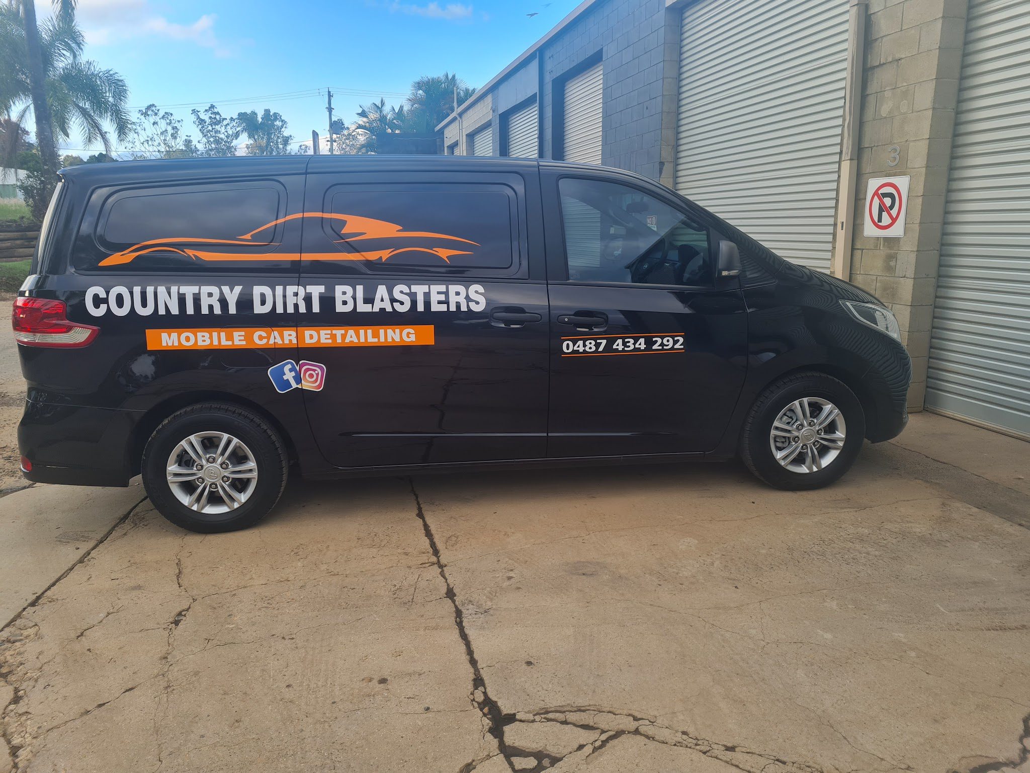 Country Dirt Blasters Car Detailing