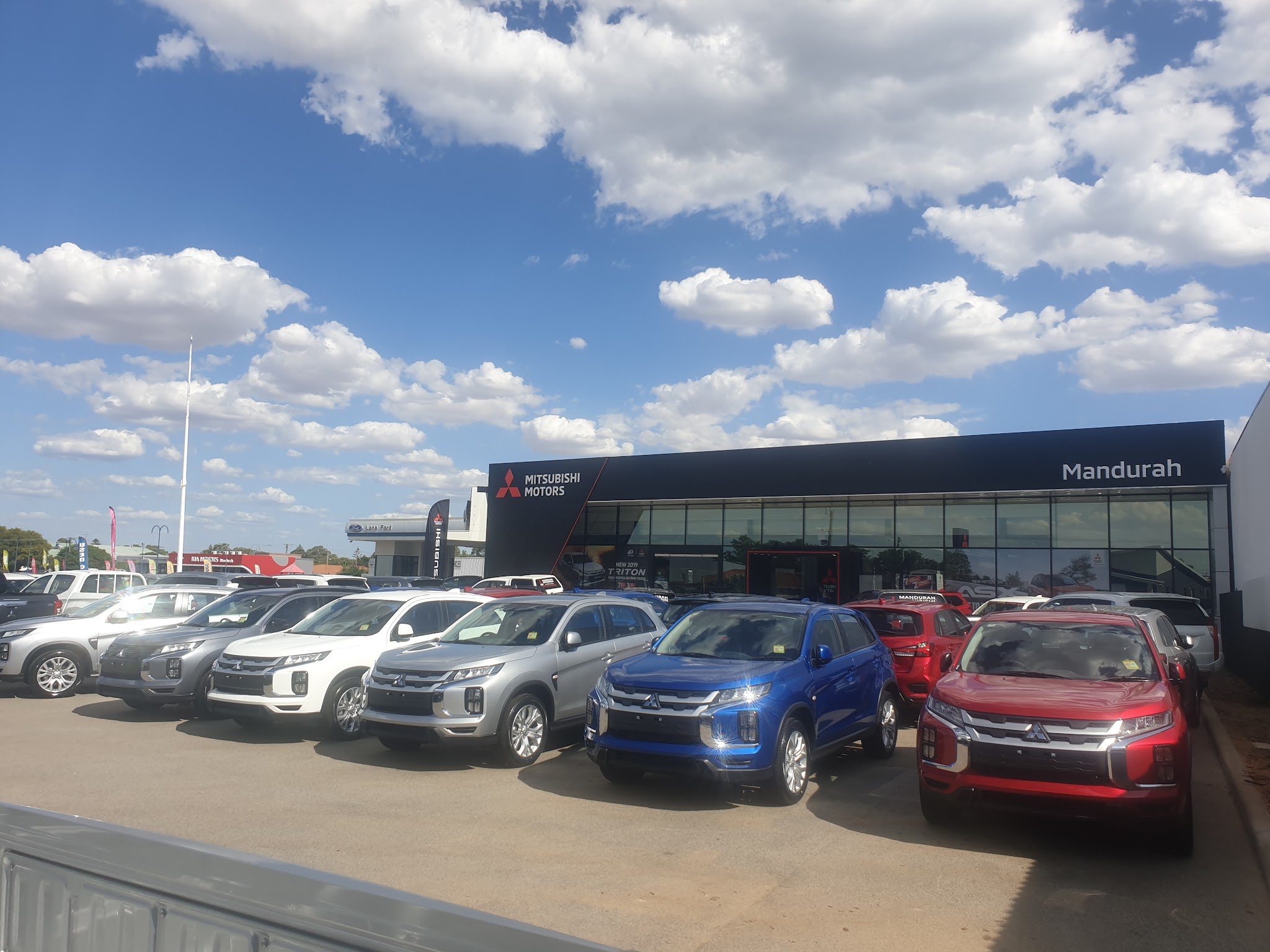 Detailing And Cleaning Services