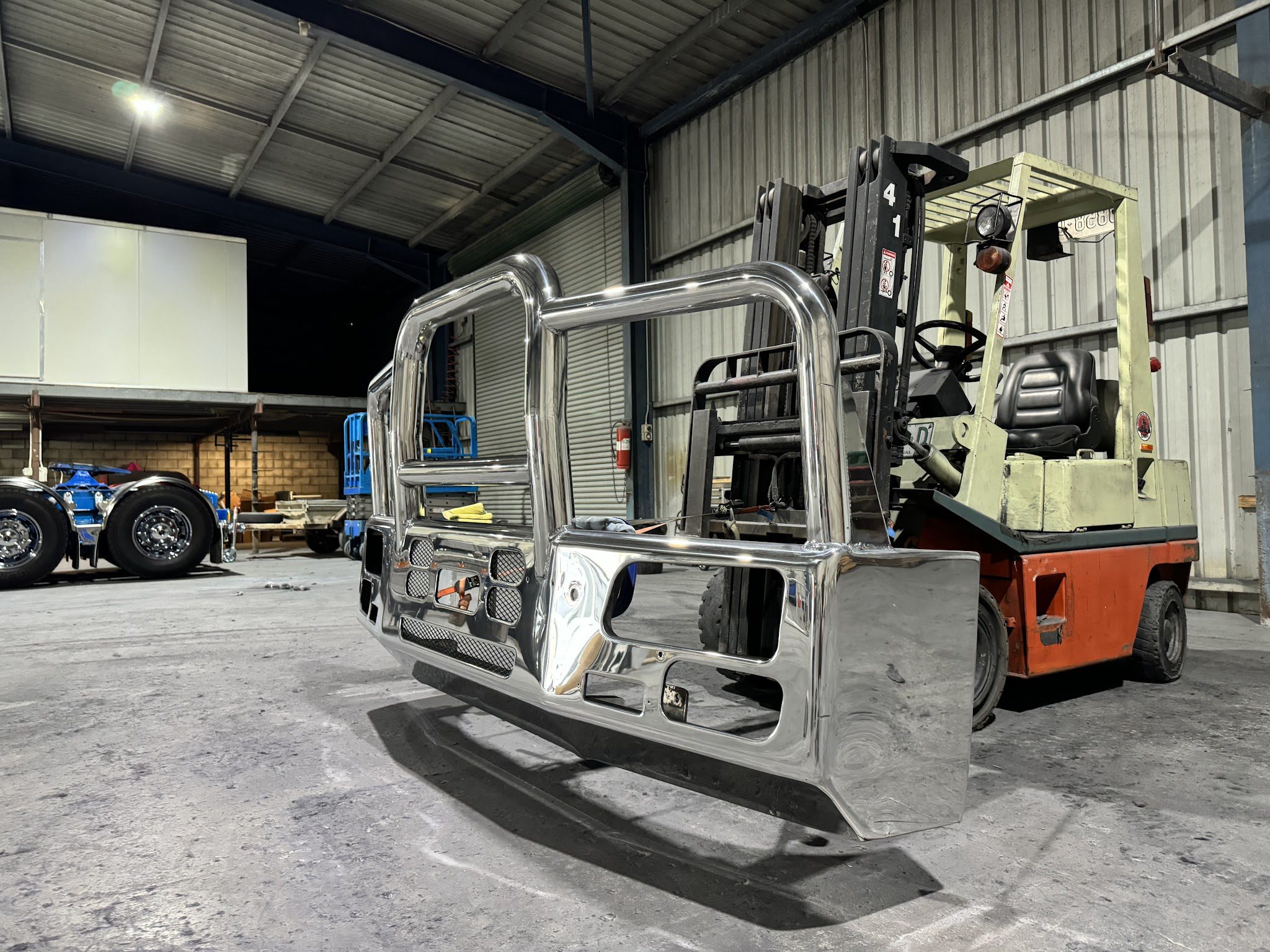 Dmh Truck & Metal Polishing