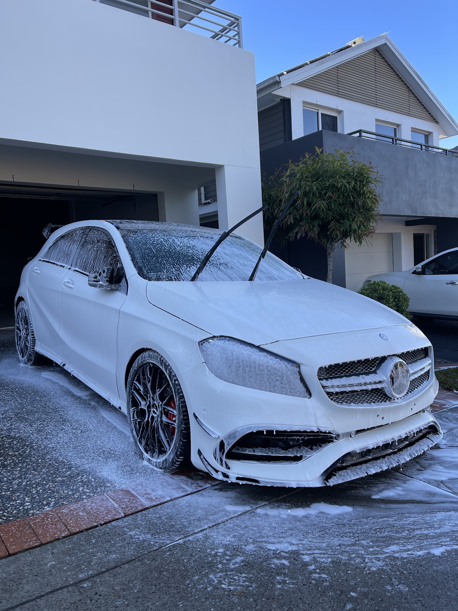 Flo’s Detailing