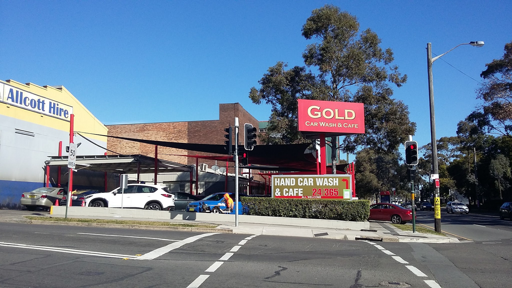 Gold Car Wash & Cafe