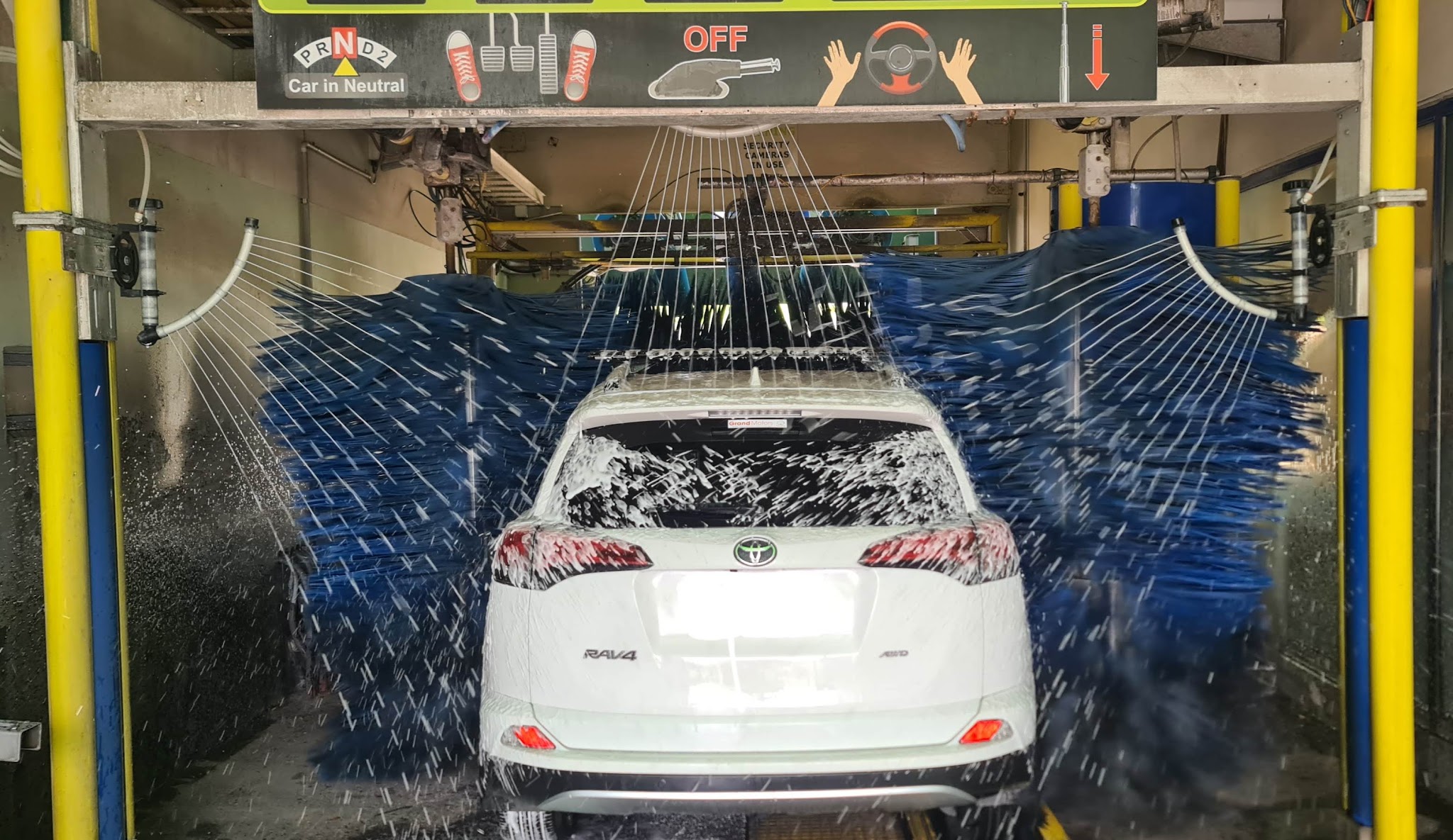 Hang 5 Carwash