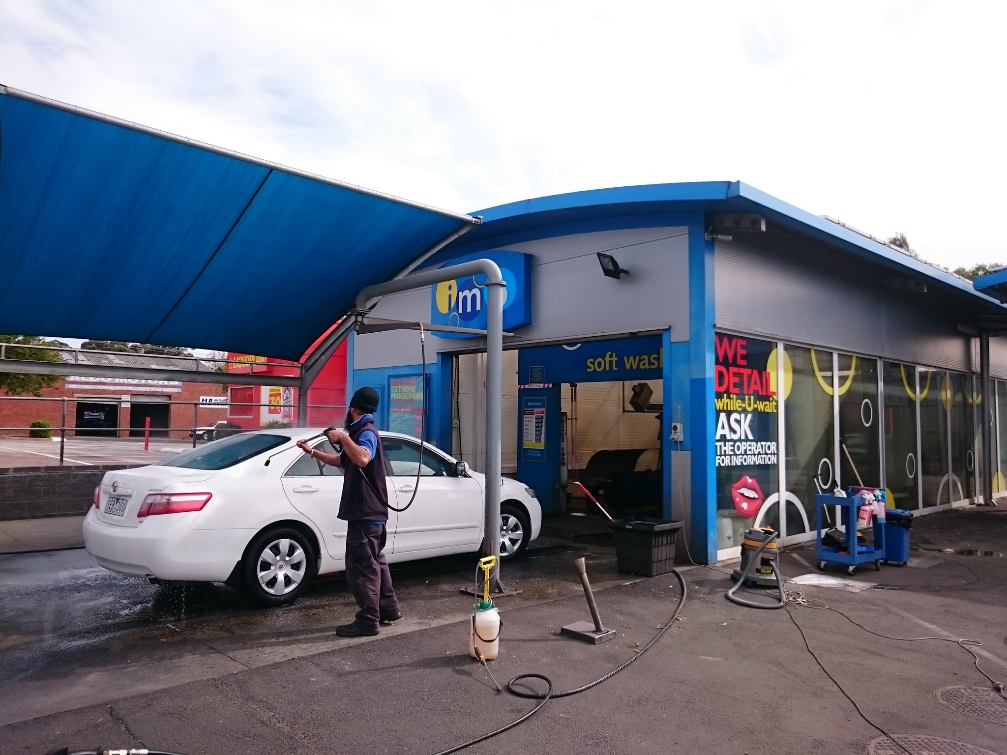 Imo Car Wash Box Hill