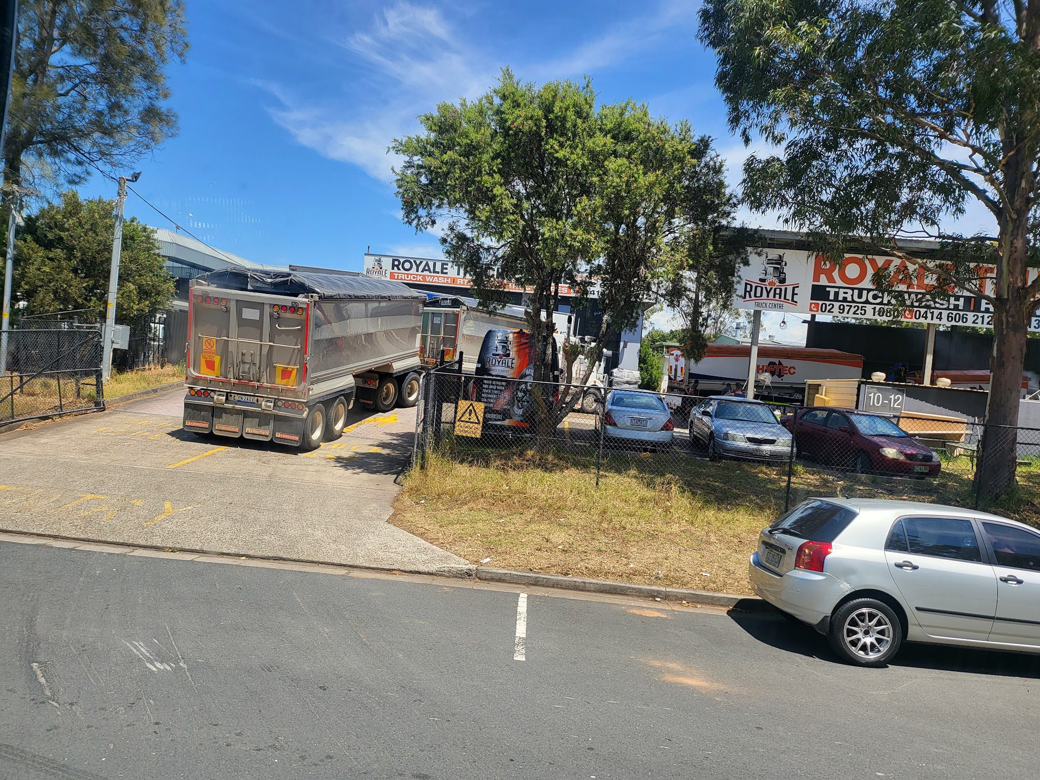 Royale Truck Services | Truck Wash Sydney