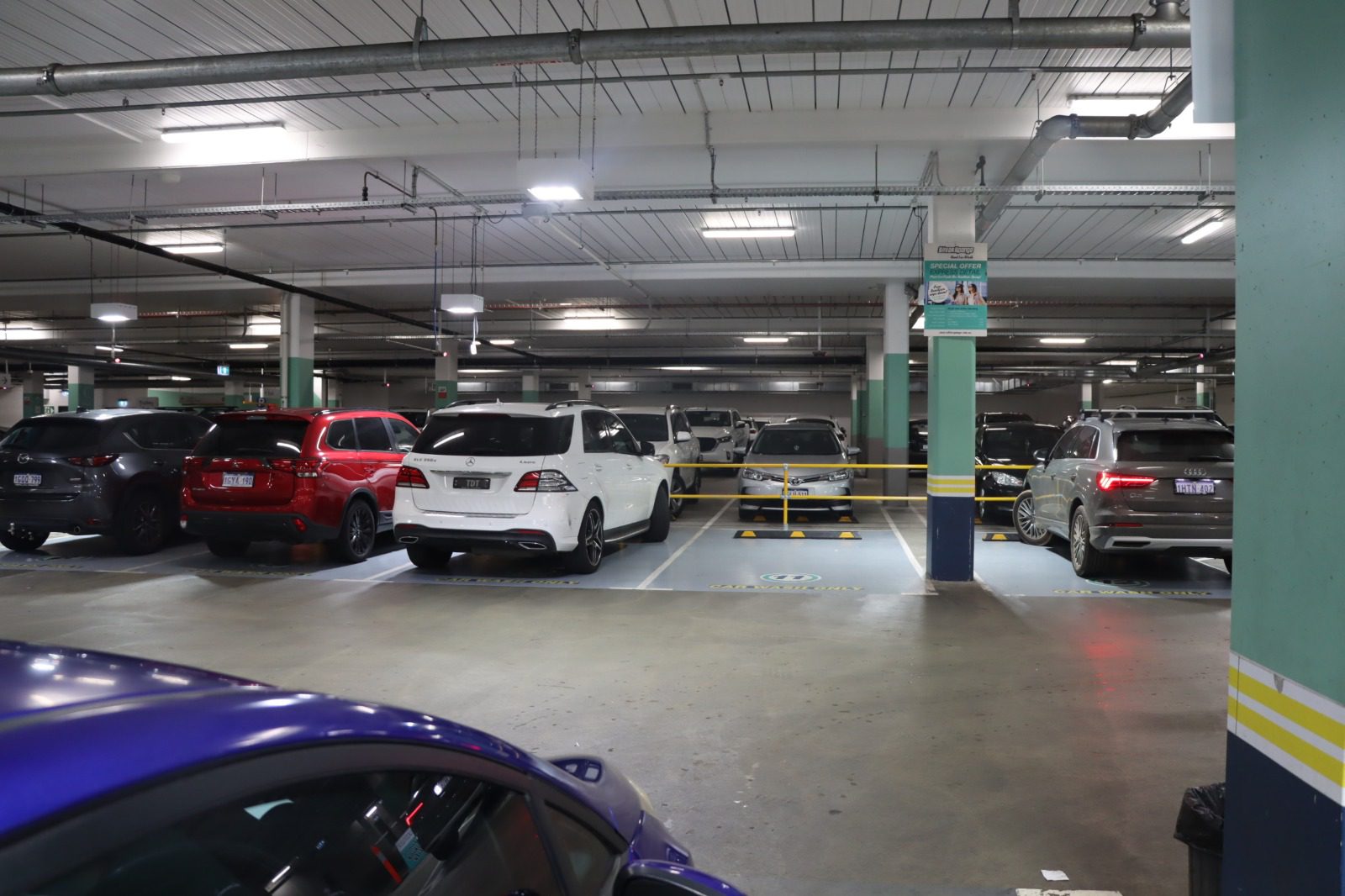 Silver Sponge Hand Car Wash Karrinyup – East