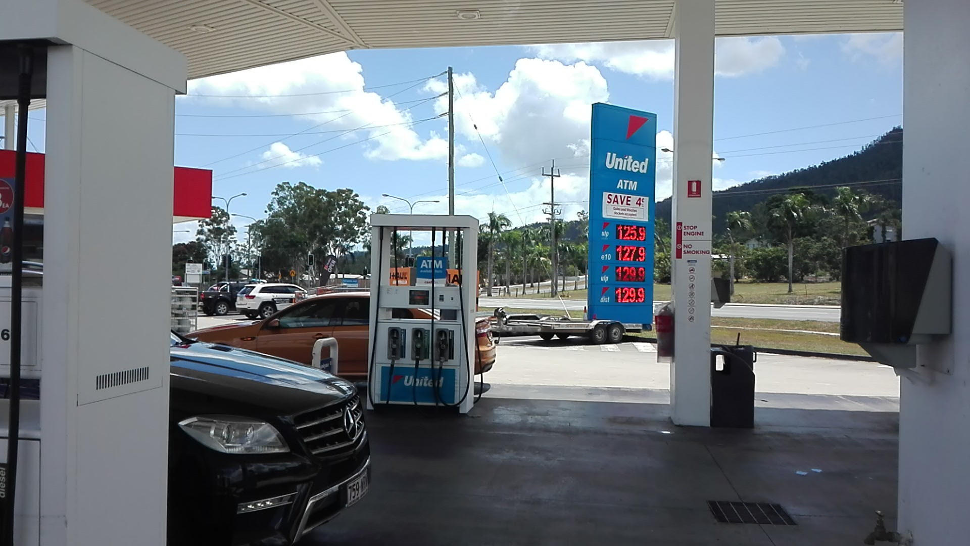 United Petroleum Cannonvale (Pie Face)