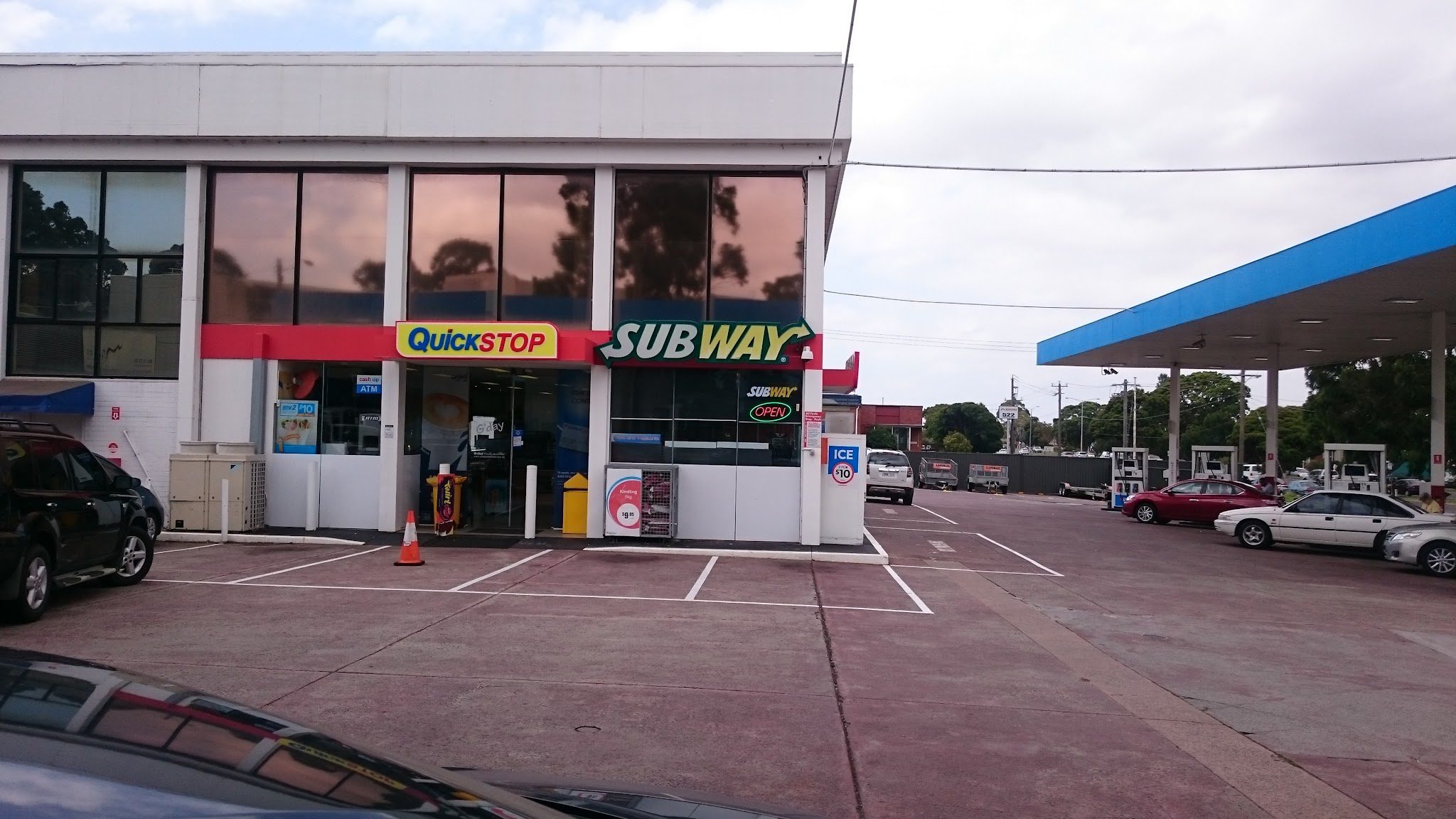 United Petroleum Noble Park (Pie Face)