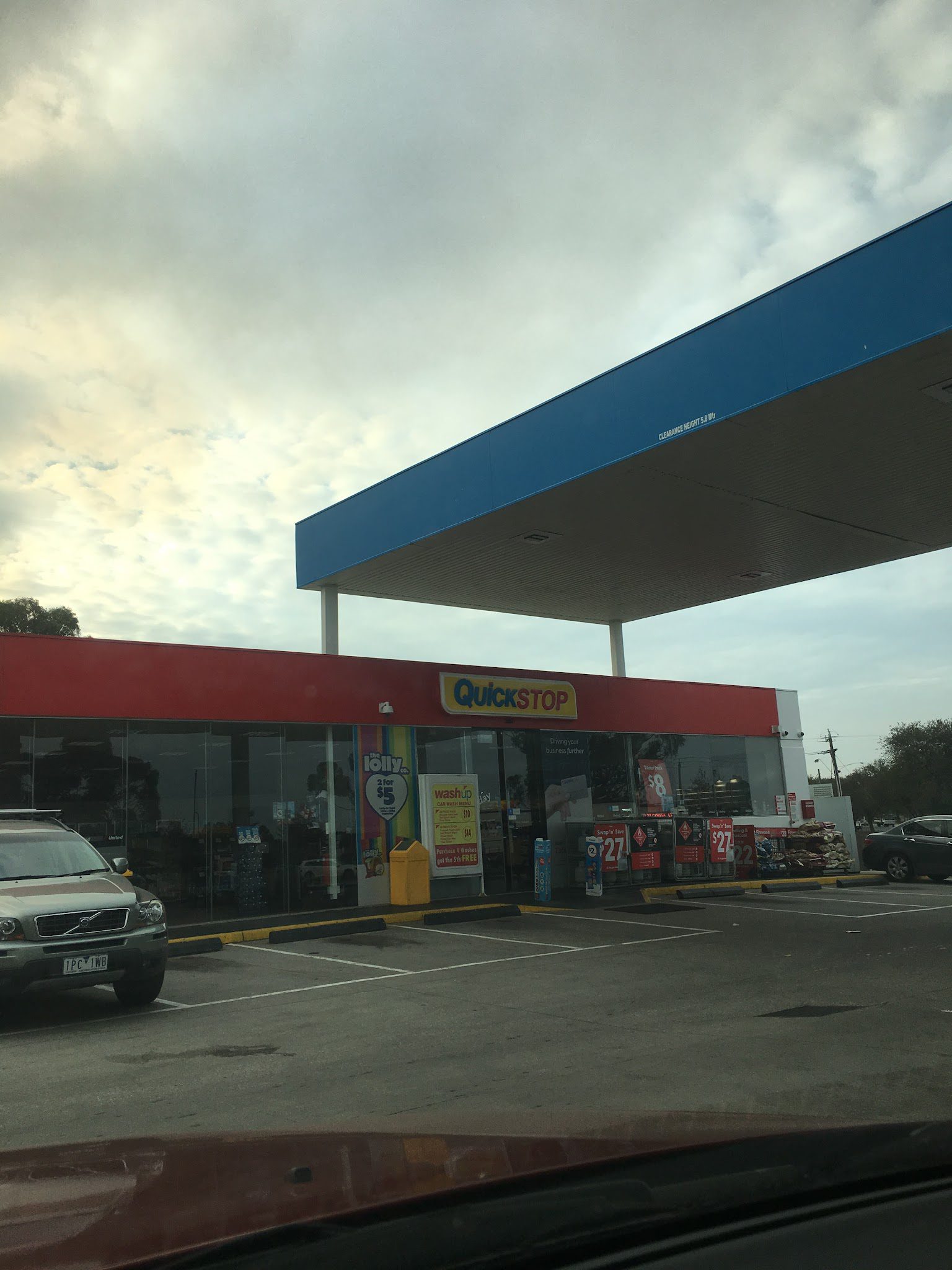 United Petroleum Wallan (Pie Face)