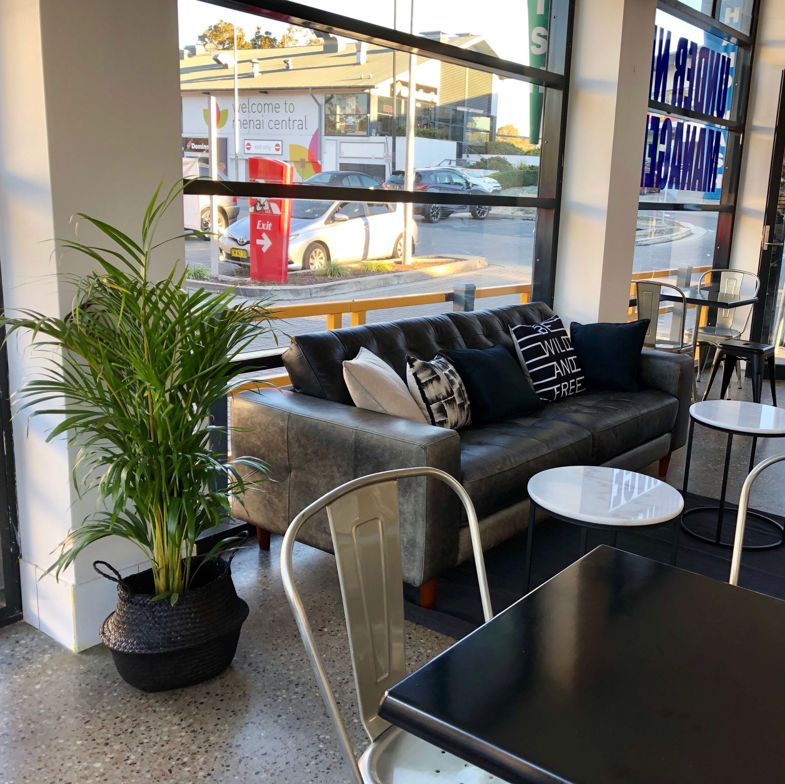 Menai Metro Hand Carwash And Le Dodo Affamer Mauritius Cuisine Cafe