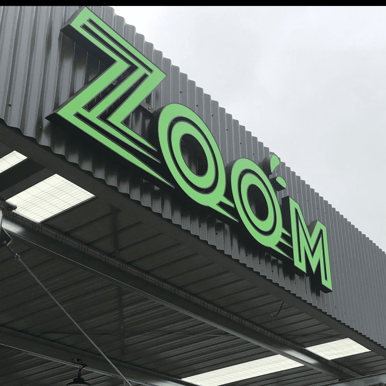 Zoom Hand Carwash & Detailing